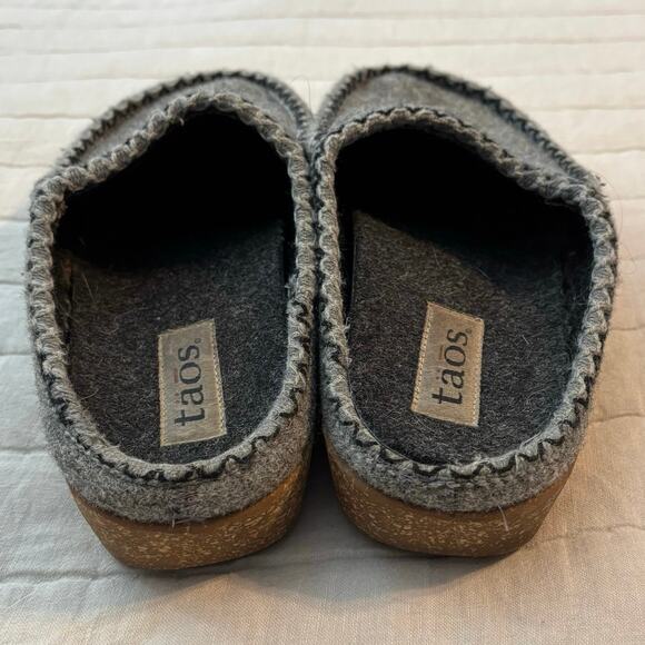 Taos Size 40 US 9 9.5 Woolma Clogs Shoes Grey Gray Wool Slip On Slide - Picture 3 of 5